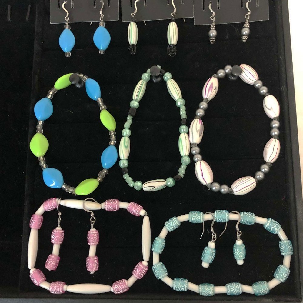 5 sets - Stretch Bracelets & Earrings - Brand New